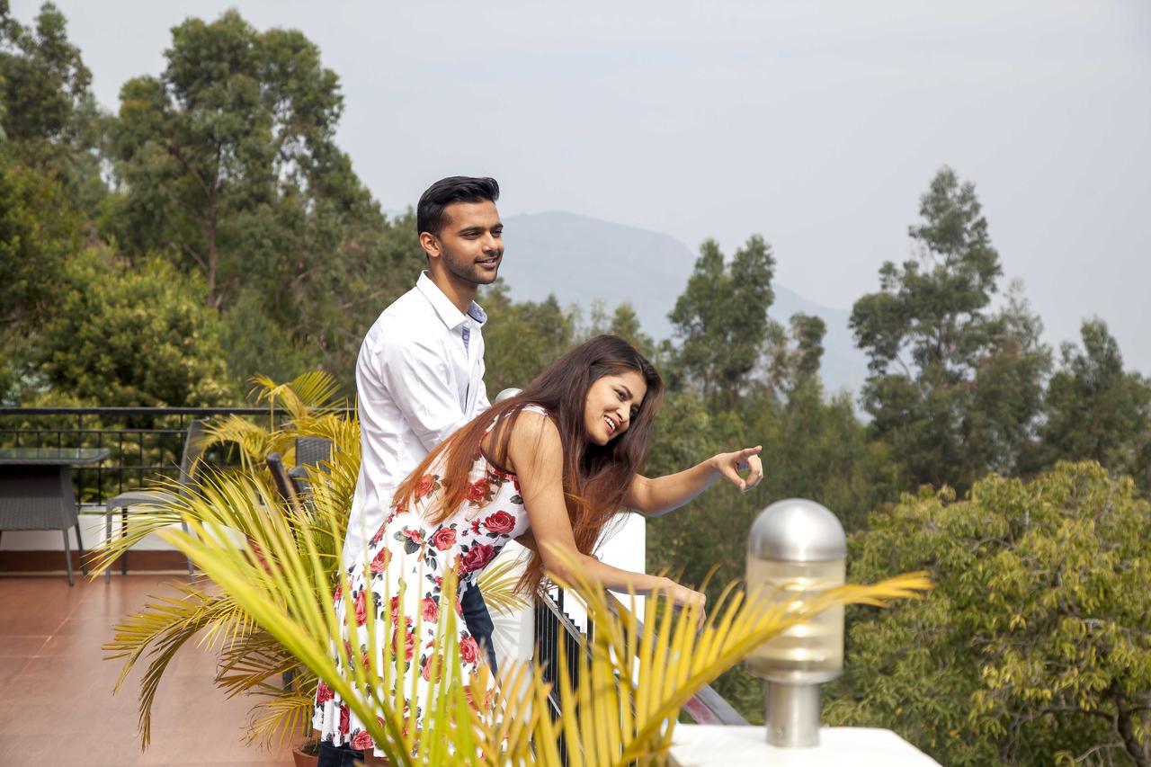 Mount N Mist Hotel Ooty Bagian luar foto